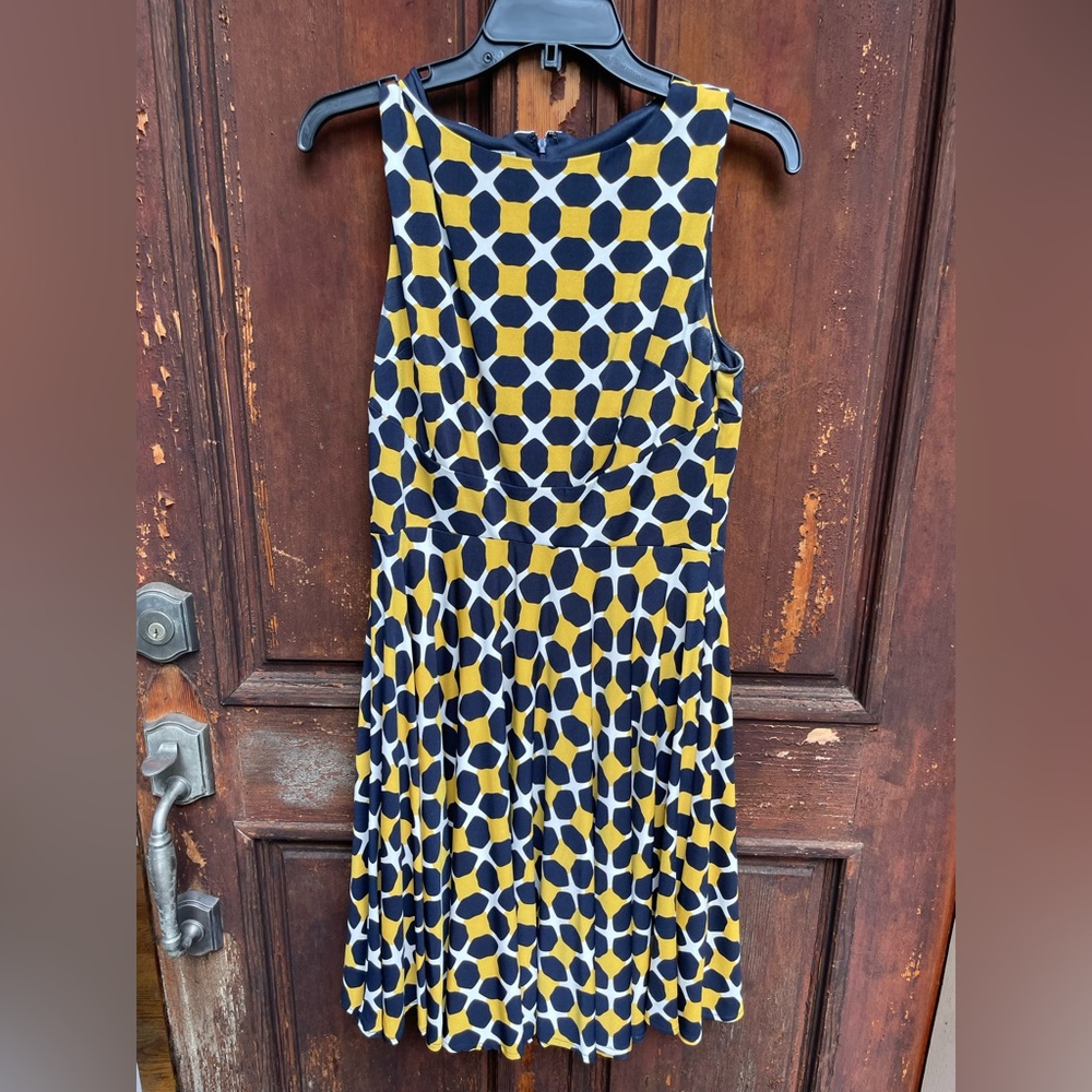 JM collection yellow, black and white dress
